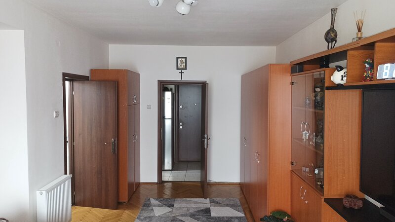 Lev Tolstoi, vand garsoniera tip open space.