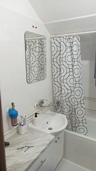 Lev Tolstoi, vand garsoniera tip open space.