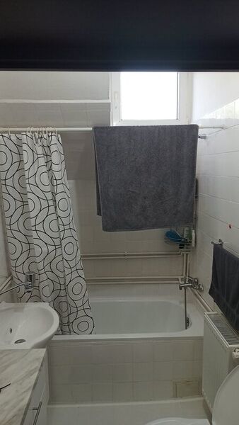 Lev Tolstoi, vand garsoniera tip open space.